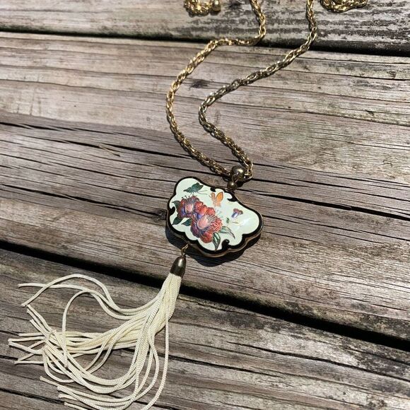 Vintage Champlevé Butterfly with White Tassel Feminine Cloisonne Style Necklace - Picture 1 of 4